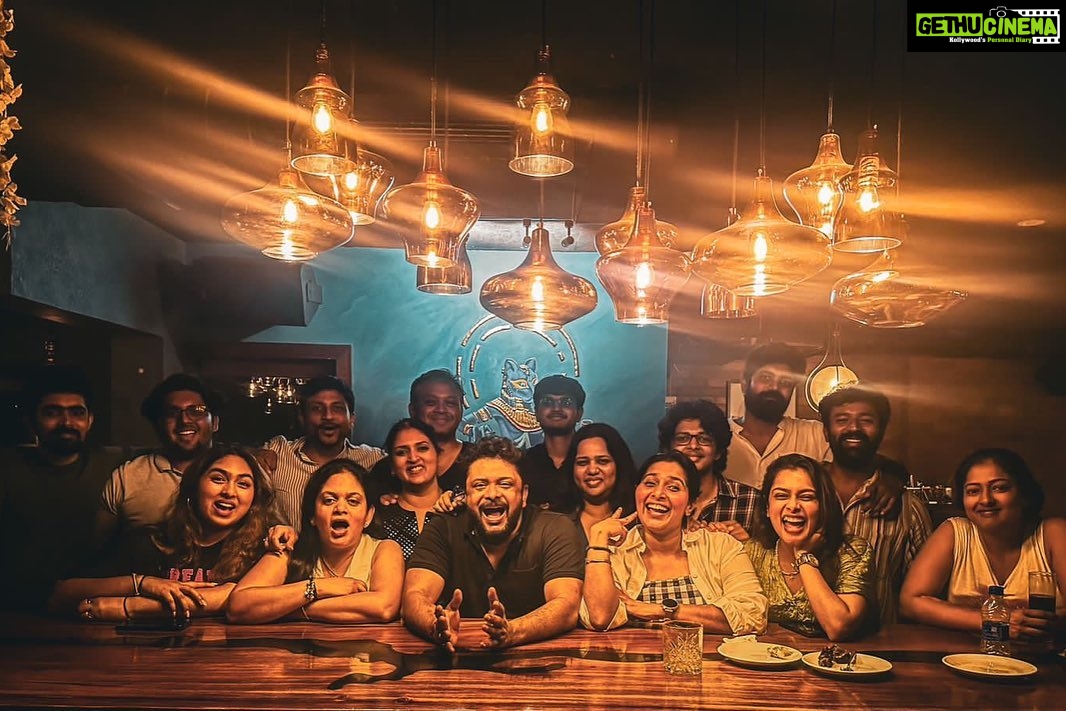Keerthi shanthanu Instagram - After a long time with Cousins✨❤️ #2023 #fun #weekend @inst.prasanna @sujaraghurammanoj @veena_sujya @gayathriraguramm @mahuvnish @arvindkaladhar @the_arjun_kaladhar @madhav_155 @shanthnu @vickycolombus @trishul_manoj14 @sanamanoj_ @varamanoj_ @manojvenu @vidyuthajjsbsjsj @kx1sh @dianishanth
