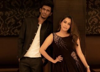 Keerthi shanthanu Instagram - Hosting along with @bjbala_kpy is semma fun🤩 sweet guy! For #pichaikaran2 audio launch ! Thank u @camerasenthil anna for these quick & fun captures 🤩 Outfit : @malarvikrambridalcouture