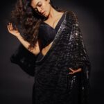 Ketika Sharma Instagram - I liked it, I draped it 🖤 #2 Styled by @rashmitathapa Wearing @sabaahat Jewellery @karnikajewelshyd Shot by @puchi.photography HMU @makeuphairbyrahul Draping @deparsalon #saree #tb
