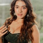 Ketika Sharma Instagram - Grateful for my team @rashmitathapa and @makeuphairbyrahul for putting this gorgeous look together and some nice fresh portraits by @puchi.photography Wearing @byshahmeenhusain Styled by @rashmitathapa Shot by @puchi.photography HMU @makeuphairbyrahul #appreciation #post #for #my #team #movie #promotions #brotheavatar #28july #worldwide