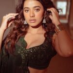 Ketika Sharma Instagram - Yesterday for #brotheavatar Trailer launch, have you watched the trailer yet??😍 link in my bio Styled by @rashmitathapa Wearing @byshahmeenhusain Shot by @puchi.photography HMU @makeuphairbyrahul #movie #promotions