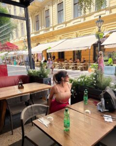Ketika Sharma Instagram - The gorgeous Budapest 💖

#tb #hungary #budapest #day #tour