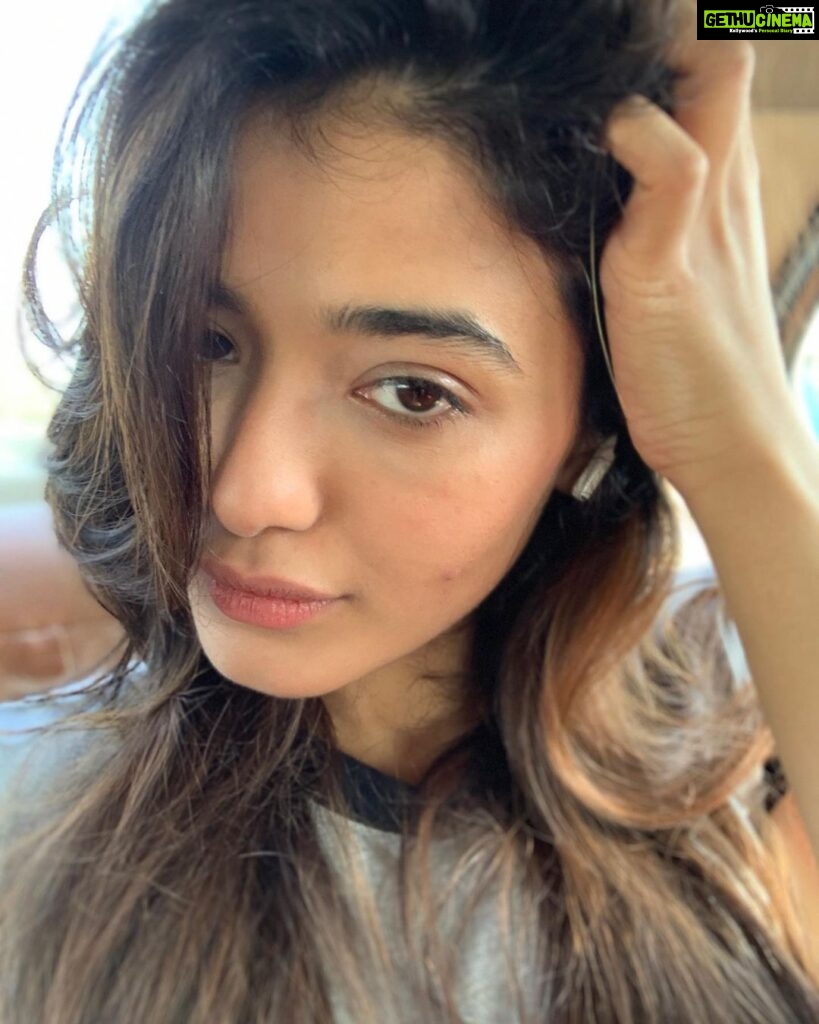 Ketika Sharma Instagram - soft heart, sweet soul 🙃 #selfiegram