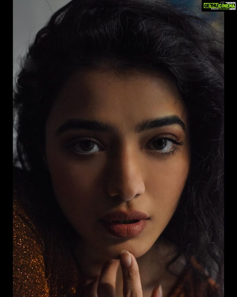 Ketika Sharma Instagram - “When I look at you in your eyes, I see there’s something burning inside you” - The Weekend. Portraits by @shazzalamphotography 🔥 #love #these #face #shots #portrait
