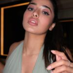 Ketika Sharma Instagram - How you Doin? 🦖 Shot by @pranav.foto 💣 Makeup by @sadhnasingh1 💕 #portraits #clean #chic #moodboard