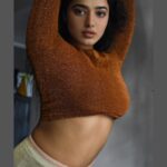 Ketika Sharma Instagram – February feels 🌟
📸 @shazzalamphotography 🔥

#february #instamood #portraitphotography #unique #frames
