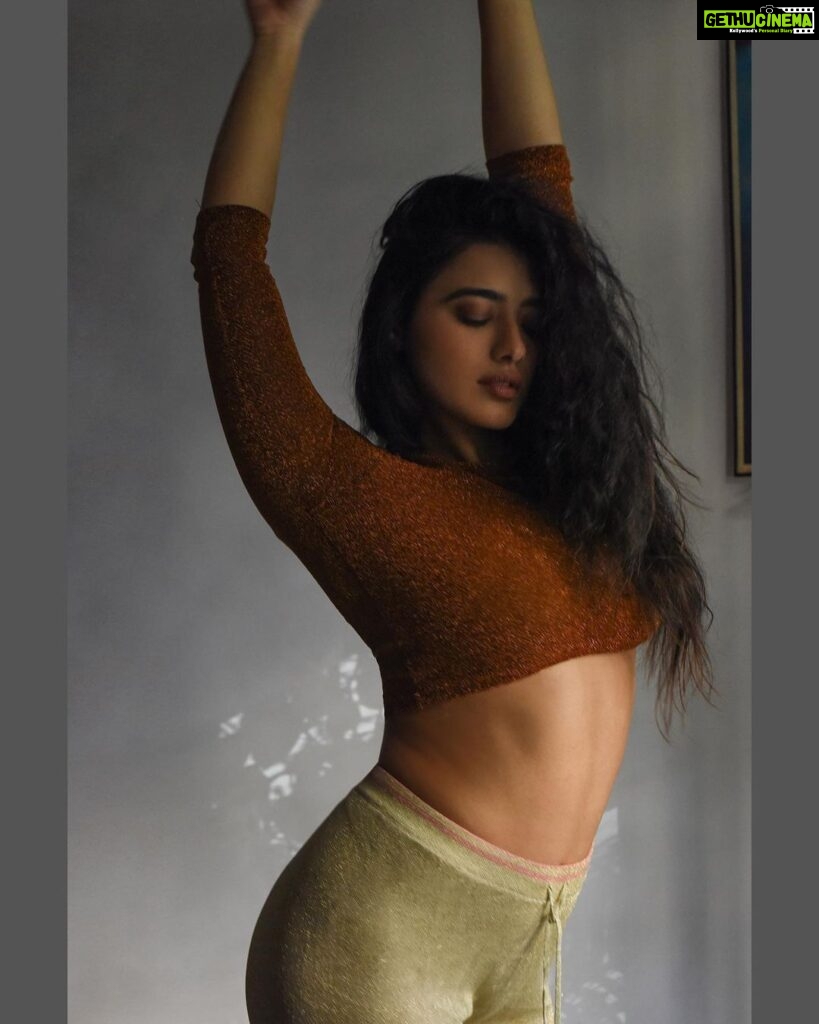 Ketika Sharma Instagram - February feels 🌟 📸 @shazzalamphotography 🔥 #february #instamood #portraitphotography #unique #frames