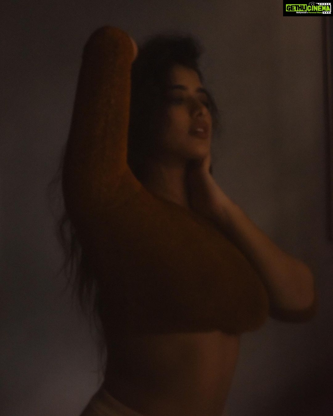Ketika Sharma Instagram - She said, “What if I dive deep? Will you come in after me? Would you share your flaws with me? Let me know ….” 📸- @shazzalamphotography 🔥 #moodygrams #quoted #pinksweats #honesty #lyrics #musings #vibing #portrait