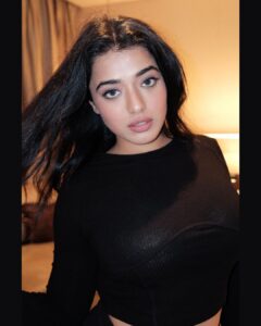 Ketika Sharma Instagram - aime et être aimé 💝

@pranav.foto 

#portrait #mood #moodboard