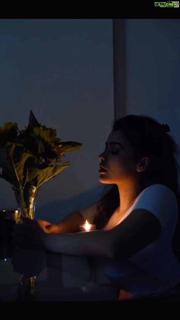 Ketika Sharma Instagram - K ✨ @shazzalamphotography #moodboard #vibe #evening #portrait #candle #and #sunflower