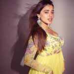 Ketika Sharma Instagram – different shades of my favourite colour 💛 

Styled by @rashmitathapa 
Wearing @kaastaanbydivaajain 
Shot by @puchi.photography 
Makeup @makeupartist_arti 

#tb #anarkali #styled