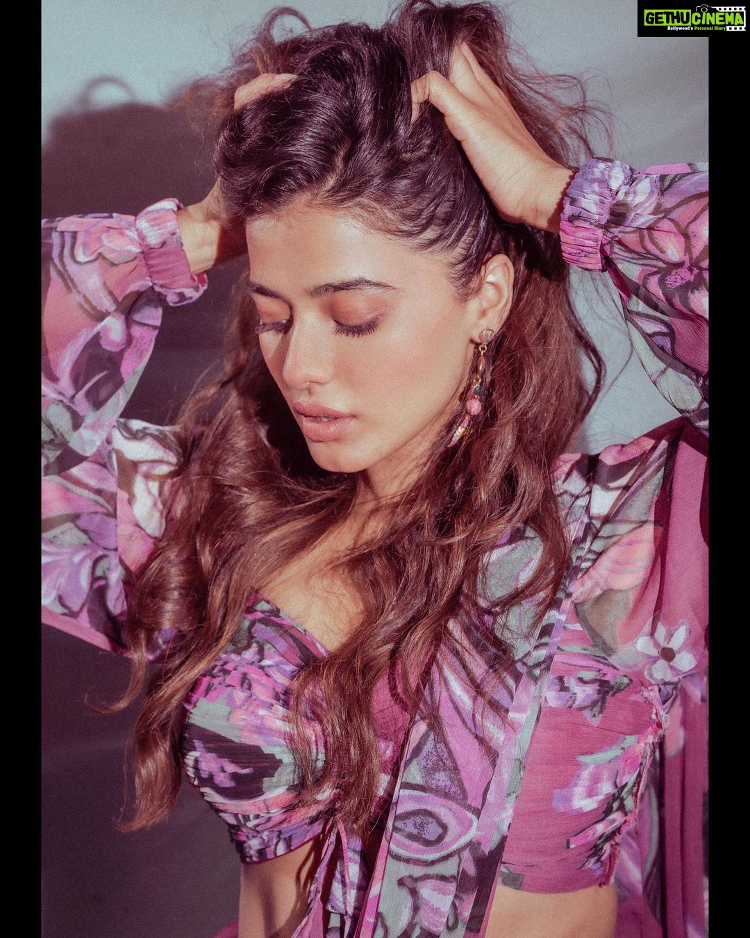 Ketika Sharma Instagram - Ramya says hi π #iykyk Styled by @rashmitathapa Wearing @kaastaanbydivaajain Jewellery @spillthebead Shot by @puchi.photography HMU @makeupbymadhushreeganapathy #styled #for #promotions #of #brotheavatar #lookbook #credits #post