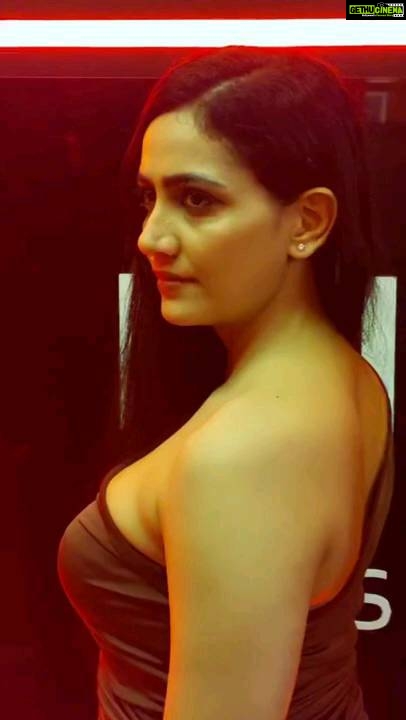 Komal Sharma Instagram - Be the EXTRA in extraordinary #reelsinstagram #actress #reel #trendingnow #trendingreels #viral #reelindia #trendinaudio