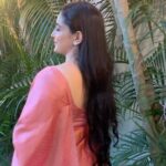 Komal Sharma Instagram - One word frees us all the weight and pain of life:that word is love #insta #viral #explorepage #likes #trending #reels #popular #famous #trendingreels #viralreels #komalsharma #actress #model #actresslife #actressmodel