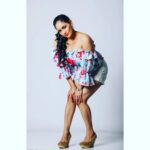 Komal Sharma Instagram - Feeling Cozy and Voguish are the best way to brew up the gorgeous appeal. @komalsharmaj Pro- John sir @a._john_pro Clicks : @sureshsuguphotography Make up by - @artistry_by_abii #ActressKomalSharma #actress #bollywoodactress #malyalamactress #tamilactress #actressshot