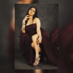 Komal Sharma Instagram – The most attractive accessory a girl can have is CONFIDENCE & COURAGE
Pro- @a._john_pro
Make up and hair – @makeover_with_sandy
Captured by – @ilayaraja1419
#indianfashion #indianactress #tamilactress #kollywoodactress #mollywoodactress #mallugirl #fashion #makeup #gownlovers #actorslife #shootmode #shooting