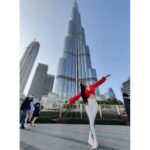 Komal Sharma Instagram - On top of the world…literally 😀Thank you so much @iamvaishakh Vaishak Vishwanath for all the beautiful pictures Captured by - @iamvaishakh Vaishak Vishwanath Pro- @a._john_pro John sir