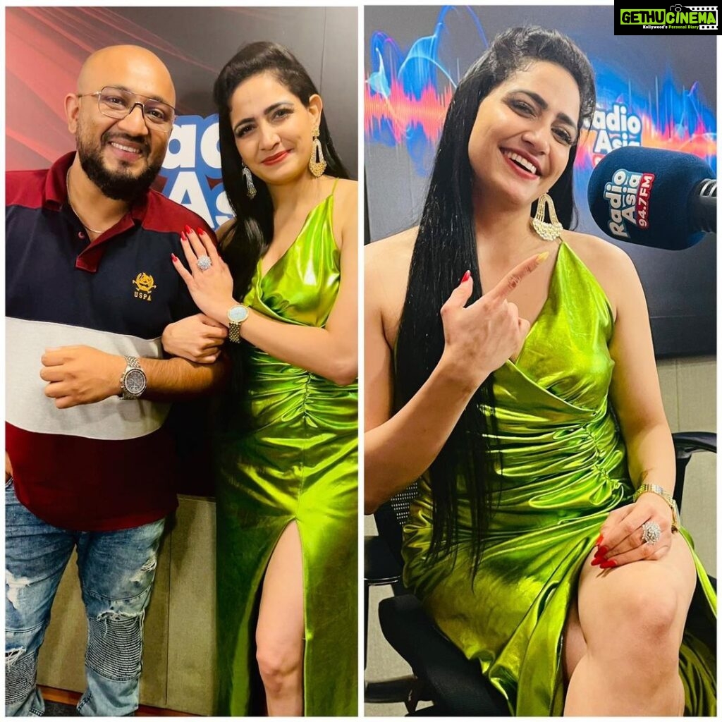 Komal Sharma Instagram - It was such a pleasure having the beautiful, passionate & original @actresskomalsharma - Bollywood/Mollywood/Kollywood actress, National squash player, Miss South India on Power Drive with @rjzandubai. Watch both parts of the interview on our official Facebook channel ♥️ #komalsharma #barroz #marakkar #ittymaanimadeinchina #marakkararabikadalintesimham #bollywood #mollywood #kollywood #radioasia #radioasia947 #rjzan #rjzandubai #radiolife #interview Dubai, United Arab Emiratesدبي