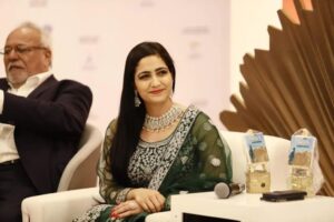 Komal Sharma Instagram - Happy To Be Part Of Sharjah International Book Fair 2022 ☺️☺️ Captured by- Vaishakh Viswanathan @iamvaishakh @vv.snaps #sharjah #bookfair #Actress #Proud