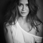 Kriti Kharbanda Instagram - The white T series by @rohanshrestha 🫶🏻 . . . #tgif #whitetseries