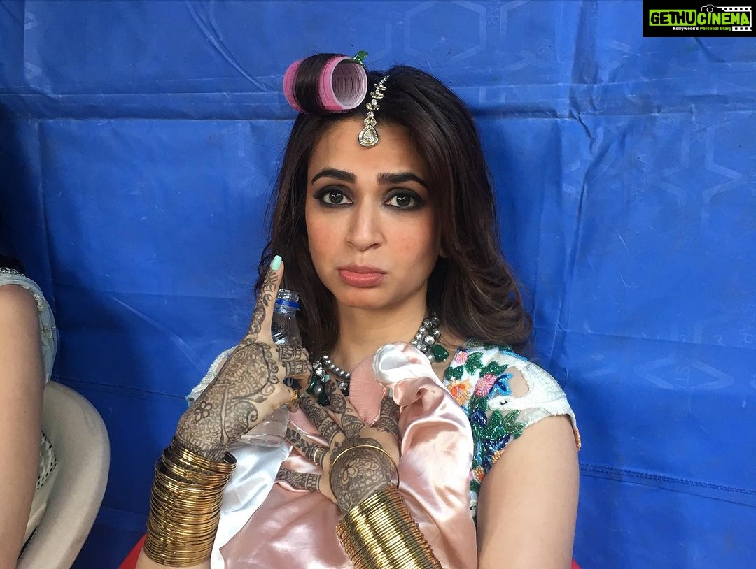 Kriti Kharbanda Instagram - Guest in London! A movie with many firsts! The first time I worked with @panorama_studios :) they welcomed me with open arms and I made so many new friends on this set, whom I can proudly call my friends even today. Ashwini dhir sir, our director not only gave me the opportunity to act in this film, but also share screen space with the greats of our industry. @tanviazmiofficial @pareshrawalofficial ♥️ I had the most fun on set with these two! They’re happy souls and it shows. Ah, the things I’d do to go back and relive my time with them! @kartikaaryan from a fab costar to a dear dear friend. We came a long way. We were two passionate, driven and motivated actors. Always trying to do what’s best for the film and for ourselves. From discussing our debuts, to our future to our dreams. This journey was so adventurous! @abhishekpathakk thank u for being the shoulder I could cry on 🤭😂🤗! To everyone else I’m unable to mention here, just know that you’ve genuinely made a difference, and I’m glad our paths crossed! ♥️ . . #6yearsofguestinlondon #throwback #anaya