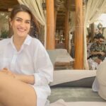 Kriti Sanon Instagram - And it went like… #BirthdayWeek 🦋💖