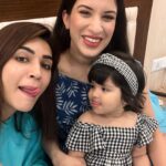 Kriti Sanon Instagram - The kinda love I needed ♥️♥️ Had the best time meeting my girls and their lil girls.. Maasi’s lil dolls! 😍🫶🏻 @ayushi.tayal @kriti_baveja our girl gang’s gettin bigger 🤪 We should do this more often! 😘 love you guys!!