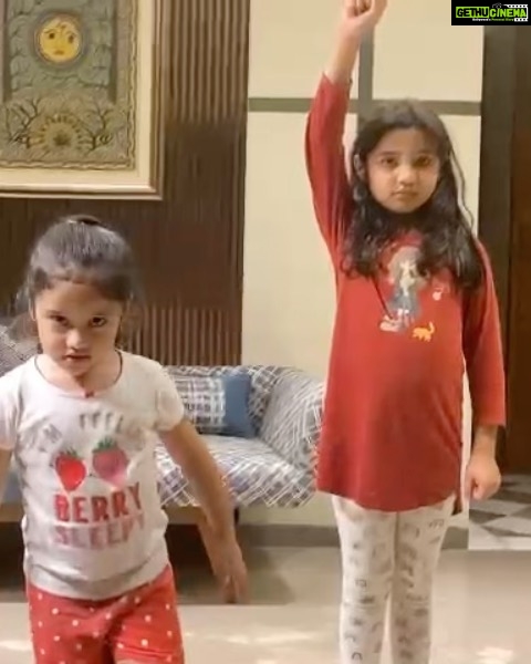 Kriti Sanon Instagram - As a child, the impact of visuals is a lot more than that of stories we hear. Our Visual memory is stronger and stays with us longer. I’m so happy that these lil ones and today’s generation is getting to watch Ramayana on the big screen. Ramayana is a very important part of our history, culture & values and we must pass this to every generation.. #Adipurush releases tomorrow in theatres and I request you all to take your kids along to watch this film. 🙏🏻♥️ Jai Siya Ram 🏹🙏🏻♥️