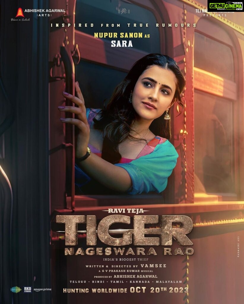 Kriti Sanon Instagram - Nothing makes me feel prouder than to launch my sister’s first PAN INDIA film Poster!🥹🧿❤️ #TigerNageswaraRao Meet our TIGER'S LOVE ❤️ Introducing @nupursanon as the lovely Sara from the GRAND WORLD of #TigerNageswaraRao 🥷 WORLDWIDE HUNT begins from October 20th 🐯🔥 @raviteja_2628 @dirvamsikrishna @abhishekofficl @anupampkher @renuudesai @gayatribhardwaj__ @senguptajisshu @gvprakash @madhie_dop @kollaavinash @srikanth_vissa @castingchhabra @mayank_singhaniya @archana.singal.12 @saregamatelugu @aaartsofficial