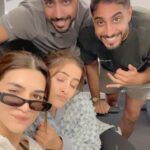 Kriti Sanon Instagram - #CousinsTrip - a first of many more to come! Travelled to the other side of the world to meet & hang.. and it felt so so good! From intense life chats to teaching few words of marathi to ludo matches to just having the best time❤️ Missing already! @nupursanon @larora92 @kulinarora Our generation isn’t great with keeping in touch.. and at times you realise how important it is to make an effort to stay connected! ♾️❤️ Gotta try and do this every year guys! Maybe next time with the whole gang! 🤪🫶🏻