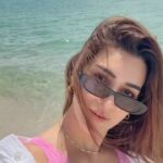 Kriti Sanon Instagram - All I need is a beach, some sunshine ☀️ and my All I Need SPF! @letshyphen 💖