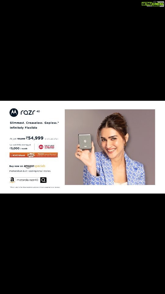 Kriti Sanon Instagram - The iconic #motorolaRazr40 truly has me enchanted! I love how infinitely flexible, ultra-pocketable, gapless, and virtually creaseless this device is. Motorola really knows how to #FlipTheScript by creating magic using innovation and style, and I am thrilled to be a part of it. Check it out for yourself on amazon.in