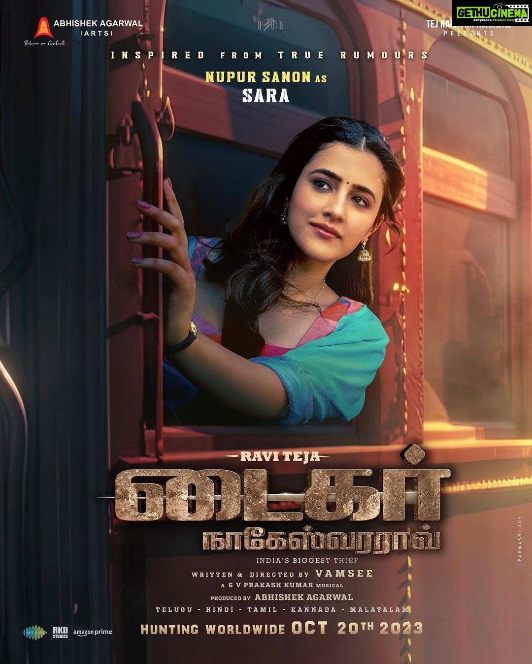 Kriti Sanon Instagram - Nothing makes me feel prouder than to launch my sister’s first PAN INDIA film Poster!🥹🧿❤️ #TigerNageswaraRao Meet our TIGER'S LOVE ❤️ Introducing @nupursanon as the lovely Sara from the GRAND WORLD of #TigerNageswaraRao 🥷 WORLDWIDE HUNT begins from October 20th 🐯🔥 @raviteja_2628 @dirvamsikrishna @abhishekofficl @anupampkher @renuudesai @gayatribhardwaj__ @senguptajisshu @gvprakash @madhie_dop @kollaavinash @srikanth_vissa @castingchhabra @mayank_singhaniya @archana.singal.12 @saregamatelugu @aaartsofficial