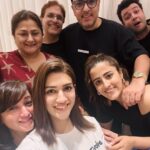 Kriti Sanon Instagram - Surrounded by love and loved ones ❤️ So much Gratitude in my heart 🙏🏻🦋
