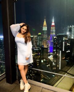 Kritika Sharma Instagram - Just the way I’m feeling I just can’t deny! 
First day of Malaysia 
Sky tower , sky box , twin towers 💙
Outfit @khwaab_design_official 
Styled by @styleby_shivi 

#travel #malaysia #kualalampur #twintowers #skybox #skytower #girl