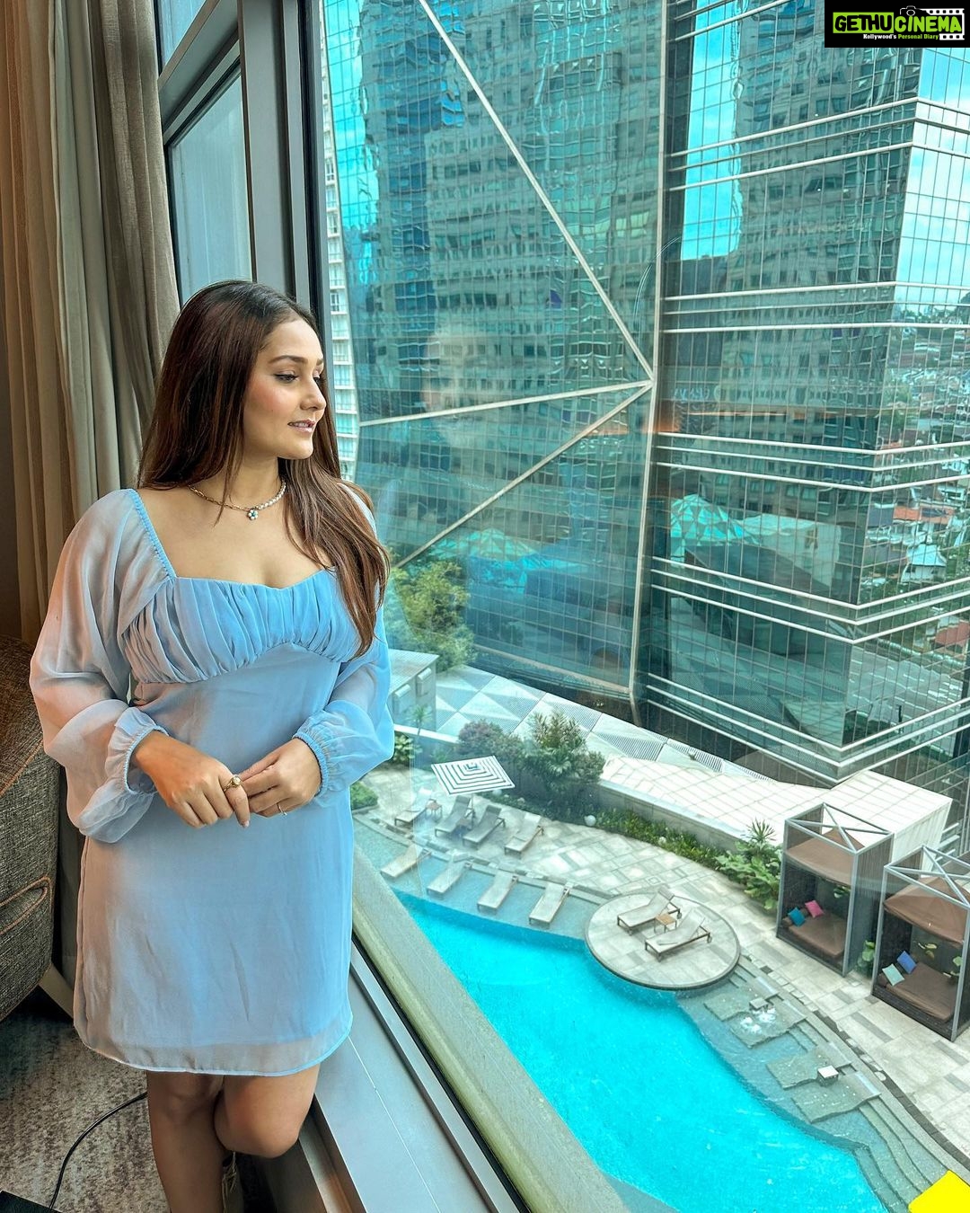 Kritika Sharma Instagram - I always believe in staying in style when I’m on my vacation and @sofitelkualalumpurdamansara was the best choice ! Thank you for an amazing hospitality and they stay was comfortable! Spa was relaxing and the swimming pool experience was fun ! Do visit them when you plan your vacation to Malaysia ! #hotelinkualalumpur #malaysia #hotelsinmalaysia #sofitel #travel #hotel
