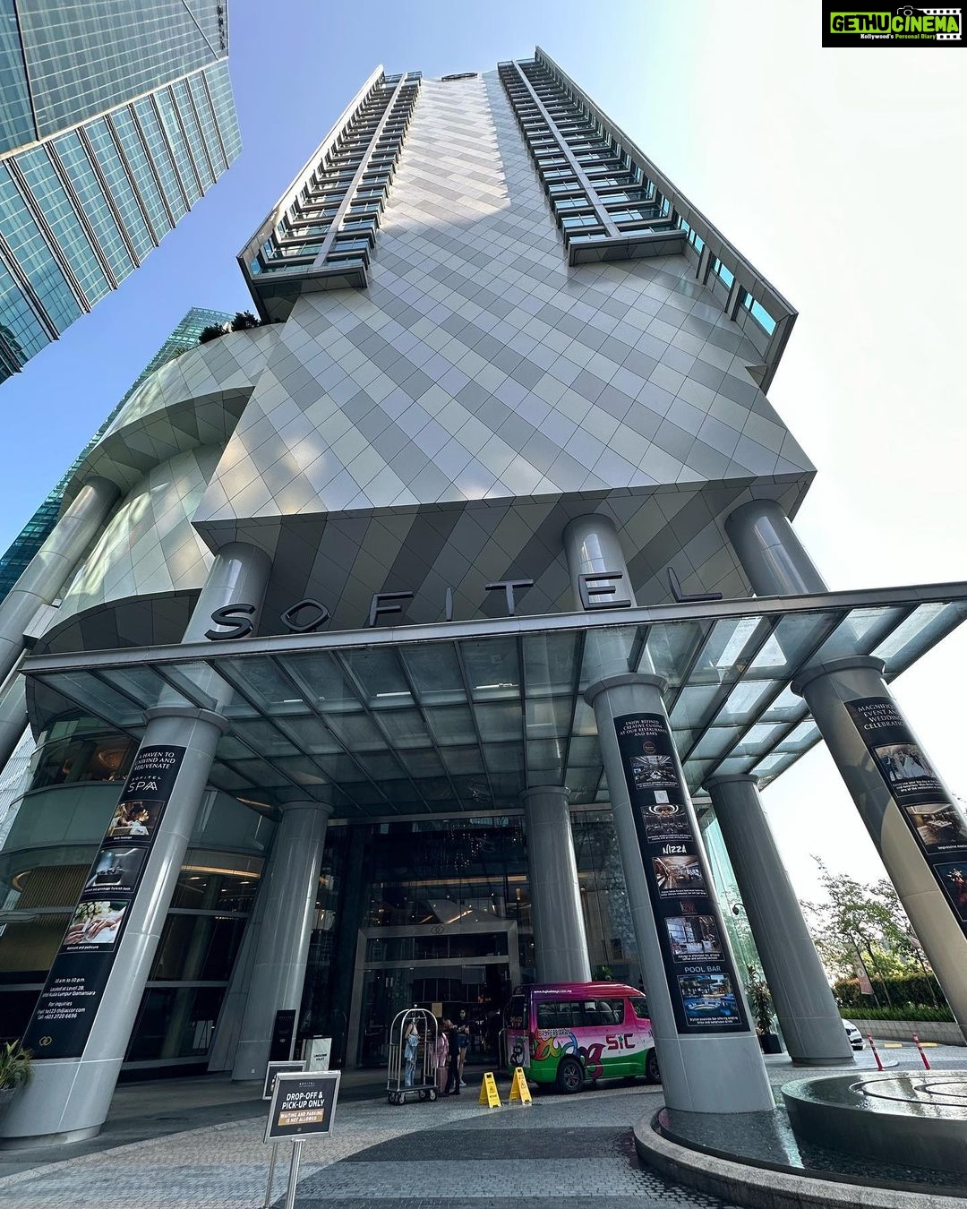 Kritika Sharma Instagram - I always believe in staying in style when I’m on my vacation and @sofitelkualalumpurdamansara was the best choice ! Thank you for an amazing hospitality and they stay was comfortable! Spa was relaxing and the swimming pool experience was fun ! Do visit them when you plan your vacation to Malaysia ! #hotelinkualalumpur #malaysia #hotelsinmalaysia #sofitel #travel #hotel
