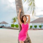 Kritika Sharma Instagram – Hi Barbie 💓
@velassarumaldives 
Outfit @urbanic 

#barbie #travel #maldives #indianmodel #model #girlonthebeach VELASSARU MALDIVES