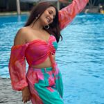 Kritika Sharma Instagram - Pool party fun #GRWM ! Outfit @trazenie Styled by @rimadidthat Hotel @cinnamonbeyberuwala #travel #srilanka #reelsinstagram #trendingreels #bollywood #grwm Cinnamon Bay, Beruwala