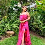 Kritika Sharma Instagram – When you want to turn heads! 
Outfit @siseraa_ 
Styled by @the_neerajpandey 
Earrings @trazenie 
Location @cinnamongrandcolombo 

#travel #srilanka #gown #girl #model #indian #howtoposeingown #redgown Cinnamon Grand Colombo