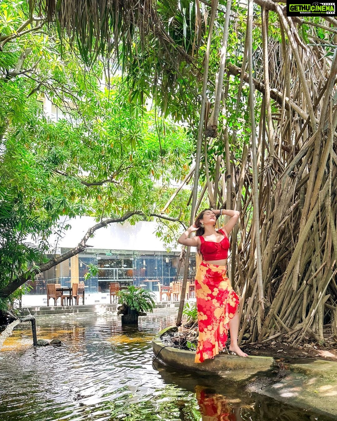 Kritika Sharma Instagram - 🌺 Skirt @shopradka Styled by @the_neerajpandey Location @cinnamongrandcolombo #girl #longskirt #yellowskirt #redtop #modelling #fashion #styling #indianmodel #travel #srilanka Cinnamon Grand Colombo