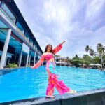 Kritika Sharma Instagram - Pool party ready 🦋 Outfit @trazenie Styled by @rimadidthat @cinnamonbeyberuwala @goldcoastfilmsofficial @scy.awards #CinnamonBeyBeruwala #CinnamonHotels #VisitSriLanka #TravelWithWalkersTours #SCYistheLimit #srilanka