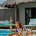 Kritika Sharma Instagram – Have a great weekend ahead my people ! ❤️
What are your plans for this weekend comment below ! 
Location @velassarumaldives 
Floating breakfast and this view 🥰 
📸 @mesmerizingmaldivesphoto 
Travel partner @osmoholidays 

#maldives #floatingbreakfast #travel #ocean #friends VELASSARU MALDIVES