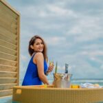 Kritika Sharma Instagram – Have a great weekend ahead my people ! ❤️
What are your plans for this weekend comment below ! 
Location @velassarumaldives 
Floating breakfast and this view 🥰 
📸 @mesmerizingmaldivesphoto 
Travel partner @osmoholidays 

#maldives #floatingbreakfast #travel #ocean #friends VELASSARU MALDIVES