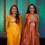 Kritika Sharma Instagram – Hopping on the trend but make it traditional 🥰👌
Studio – @mantras11official #transition #trending #reels #reelsinstagram #reelsvideo #sharmasisters #love #sisters #dancer #ethnic