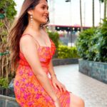 Kritika Sharma Instagram – Show your sparkle ✨ 
Which one is your fav pic comment below ! 
Outfit @luluandskyofficial 

#fashiongram #indiangirl #orangedress #model Mumbai, Maharashtra