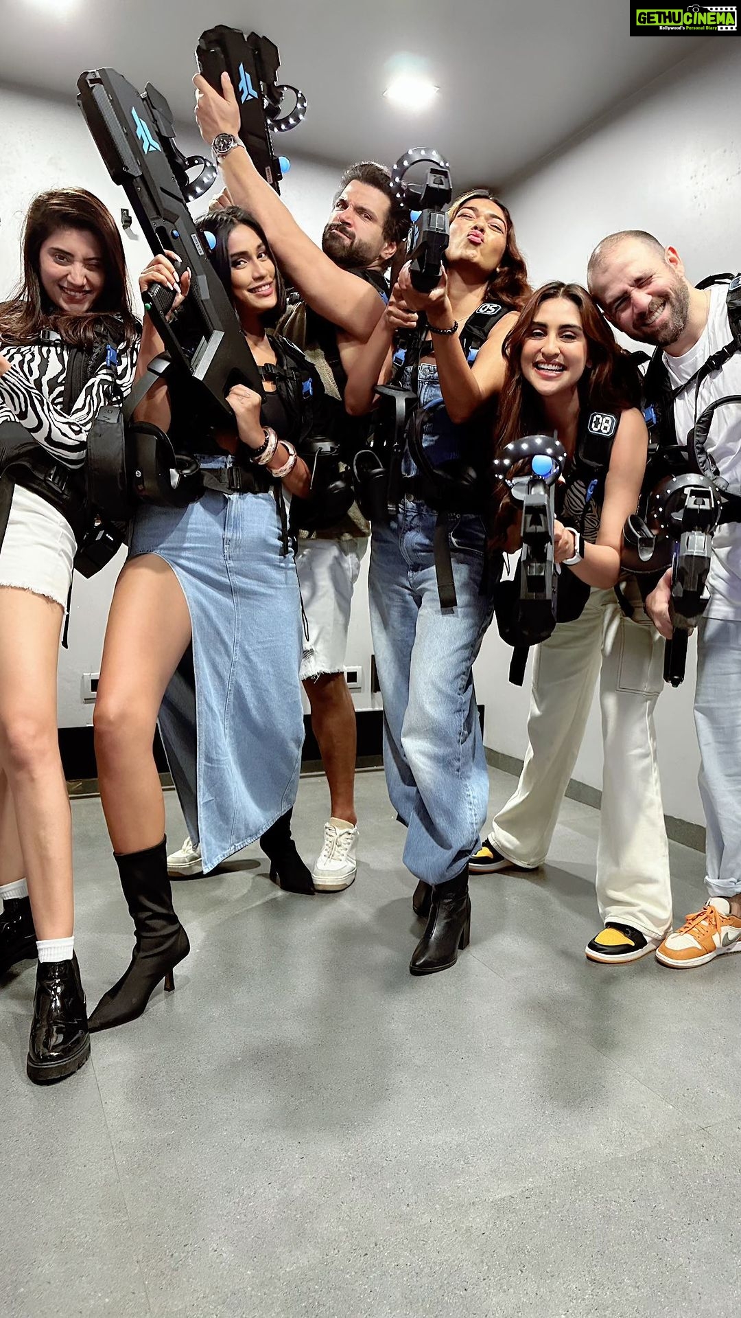 Krystle D'Souza Instagram - We Shot Our Shot 🔫 . . #bff #friendship #friendshipsday #VRgaming #funtimes #mypeople #zerolatency #vr Zero Latency India - Mumbai