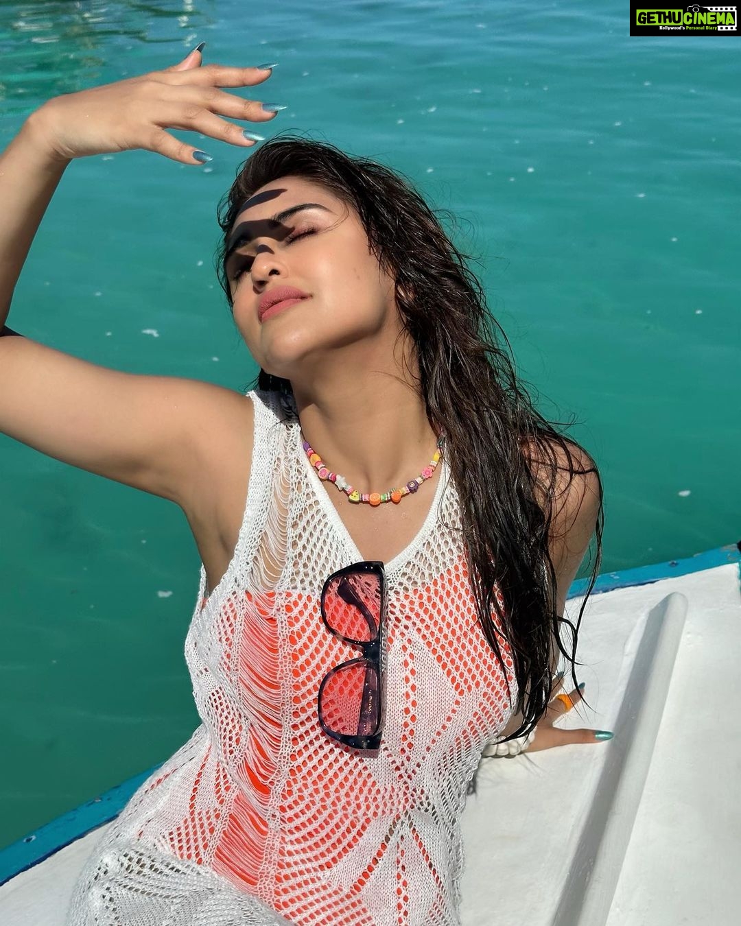 Krystle D'Souza Instagram - Just A happy piscean in the middle of the ocean with so many fish 🐠 Last slide was the before of these afters! . . . Outfit - @angelcroshet_swimwear x @dinky_nirh Accessories- @y2_kii . #MauritiusNow #FeelOurIslandEnergy #mauritiustourism @mauritius.tourism #bluebaymarinepark #waterbaby Blue Bay Marine Park