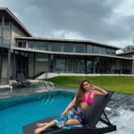 Krystle D'Souza Instagram - A weekend filled with so much fun, love and laughter at @bel.air.mansion villa by @stayvista_official in Lonavala 💙 It’s the perfect weather to book yourself a fun getaway!! USE MY DISCOUNT CODE: KRYSTLE100 🦋 . . . #villa #lonavala #travel #holiday #getaway #girls #roadtrip #hosted #sponsored #collaboration
