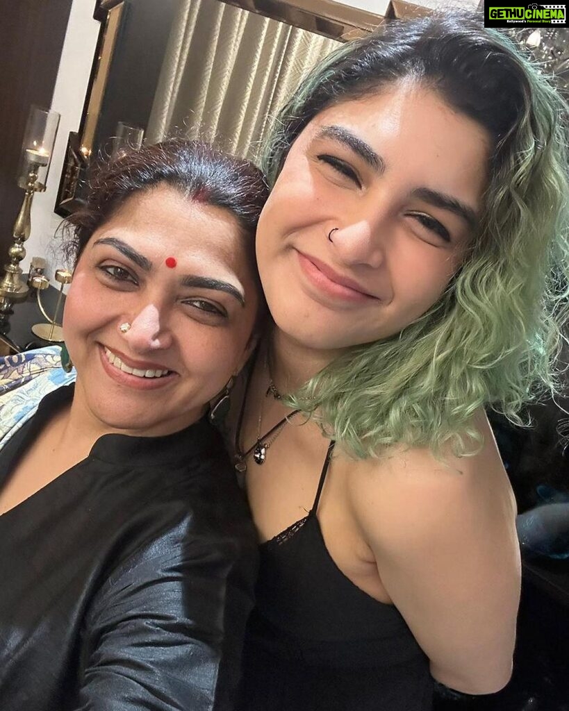 Kushboo Instagram - I always wanted daughters. God gifted me with best friends. ❤️❤️❤️❤️❤️
